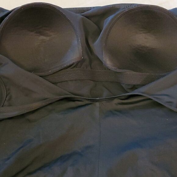 Great Lengths Ladies Swimsuit 14 - Picture 5 of 8